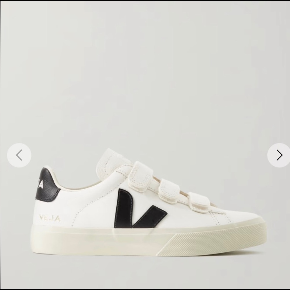 Veja Recife Velcro rubber-trimmed leather sneaker White Black Size 39/8